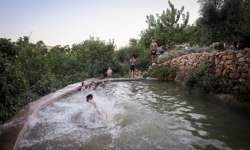 השרה הודיעה על הפרדה במעיינות. אז מה מעכב?