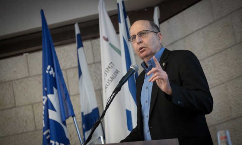 יעלון משתלח ברב יגאל: "לא יכול בכלל לקרוא לו רב"