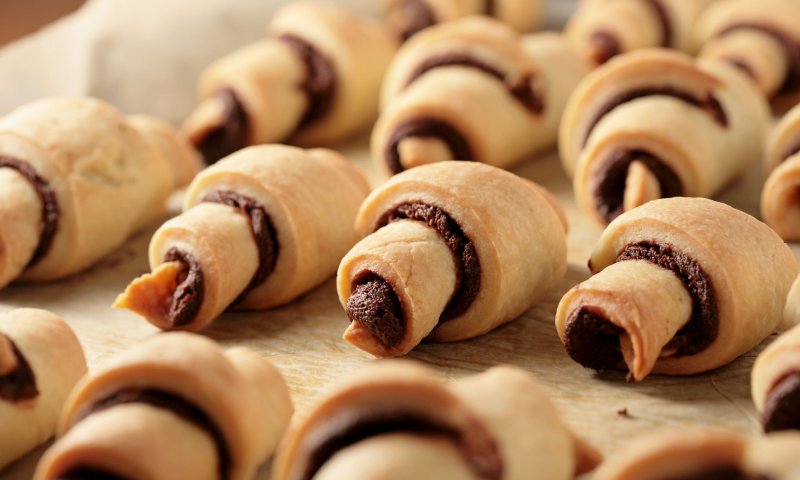 מושלם לצאת הצום: מיני רוגעלך מבצק פילאס