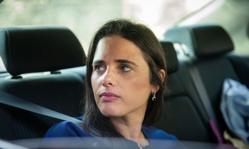 שקד: "הימין החדש לא ינהל מו״מ עצמאי עם גנץ"