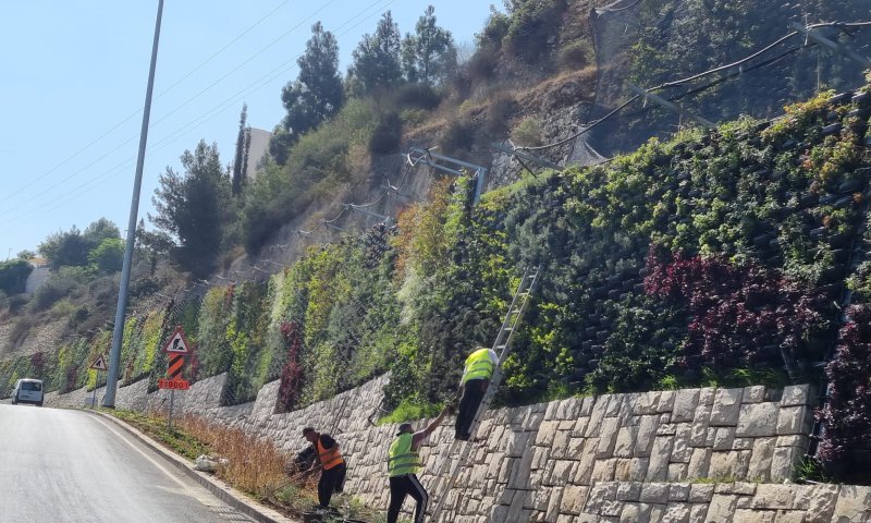 השער החדש: "הקיר הירוק" נחנך בכניסה לירושלים