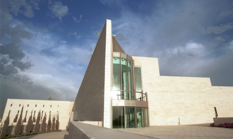 אונס הילדה: המשפחה פיטרה את עורך הדין מחוננו