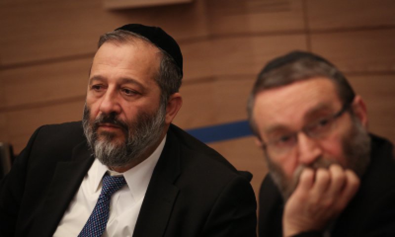 הרב החרדי נגד המפלגות החרדיות: "מעלימות עין"