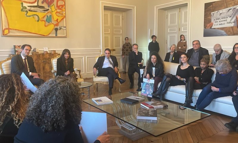 מחווה פריזאית: תושבות כבוד תוענק לחטופים בעזה