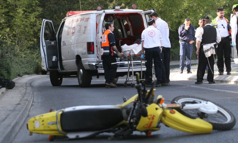חשד לפגע וברח בת"א: עו"ד מוכר נפגע שרכב על אופניו