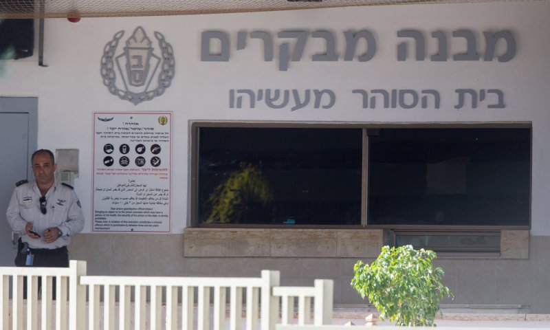 שוב: אלמונים ירו לעבר בית הסוהר מעשיהו ברמלה