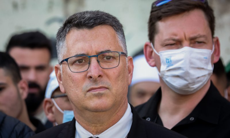 גדעון סער מגנה את דבריו של עיסאווי פריג':"לא ראוי"