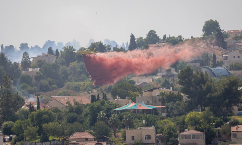 צוותי הכיבוי השיגו שליטה על האש במבשרת ציון