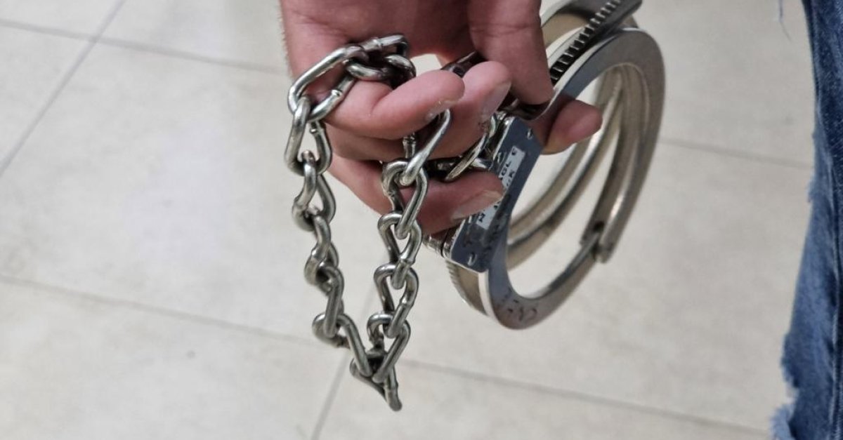 כתב אישום מזעזע: חטף, כלא ושרף את גופתו בברזל לוהט