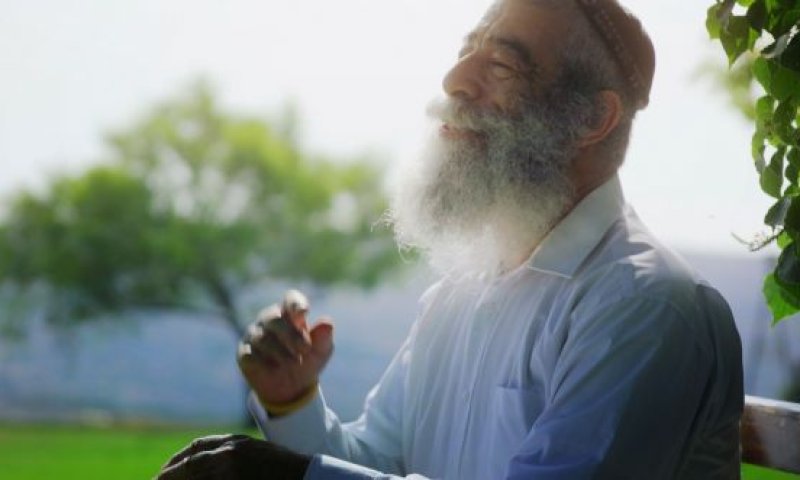 פותח 'בשמחה': אריאל זילבר חושף את האלבום החדש