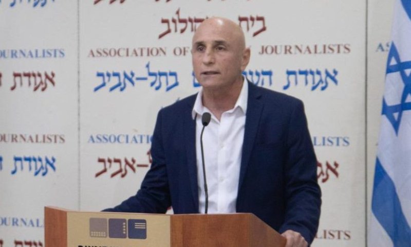 עופר שלח פורש מיש עתיד: "לחדש את המרכז-שמאל"