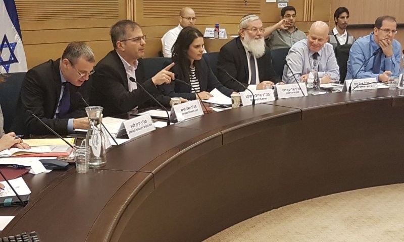 "אי אפשר להזניח חצי מליון אזרחים"