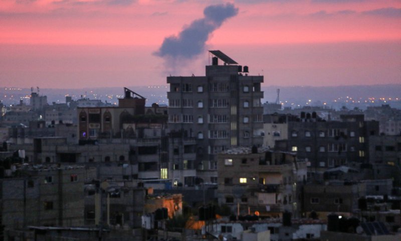 בתגובה לטרור הבלונים: צה"ל תקף ברצועת עזה