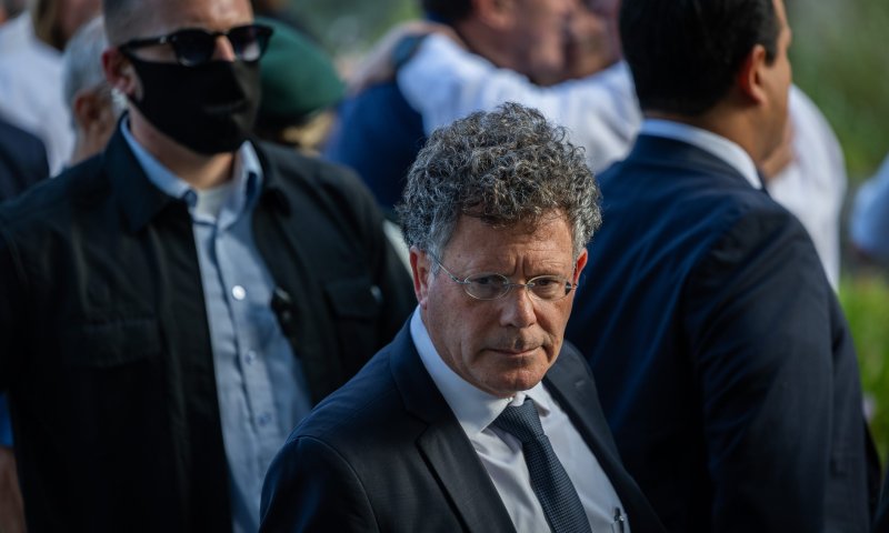 נחשף בכנסת: "בניגוד להצהרתו, ליצחק עמית אין טופס 4"