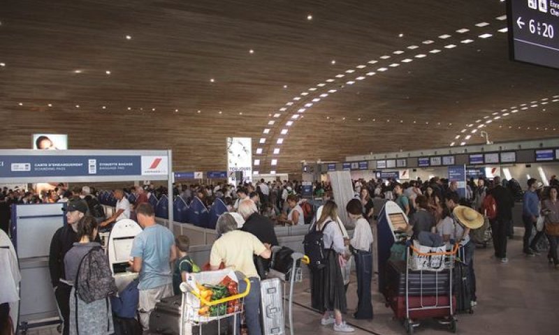 מה עושים אם המזוודה לא מגיעה ליעד? המדריך המלא