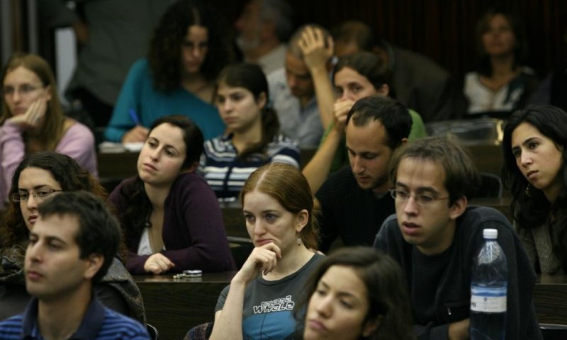 רבנים ידונו: כיצד הבייניש הרווק לא יתקלקל באקדמיה