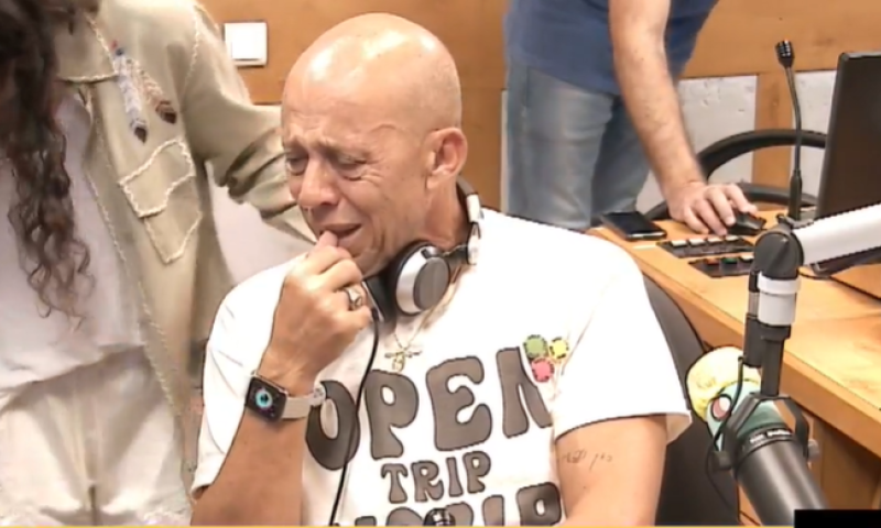 צפו: דידי הררי פורץ בבכי בשיר של חנן בן ארי