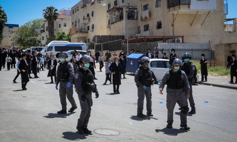 בית שמש: חרדים תקפו שוטר שנאלץ לירות באוויר