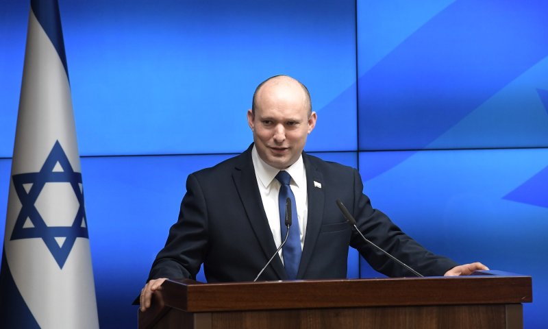 בנט הורה: כשיש ספק בפינוי תושבים מהשריפה &ndash; לפנות