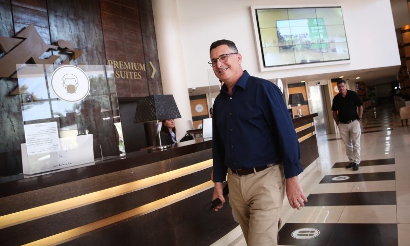 סער ועבאס בכפר המכבייה: אין עדיין הסכמים