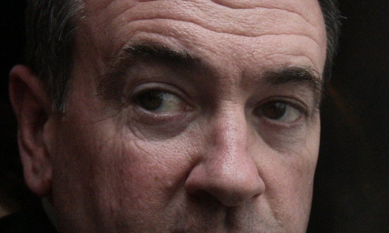 מייק האקבי יניח אבן פינה לשכונה יהודית במזרח י-ם