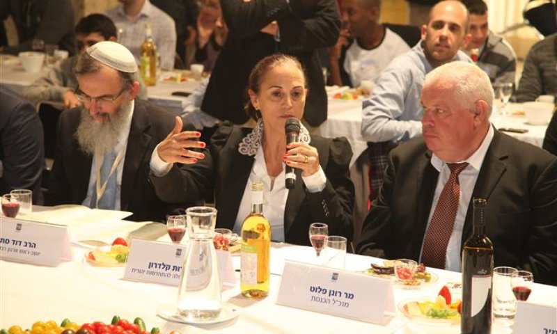 לראשונה סדר ט"ו בשבט בכנסת