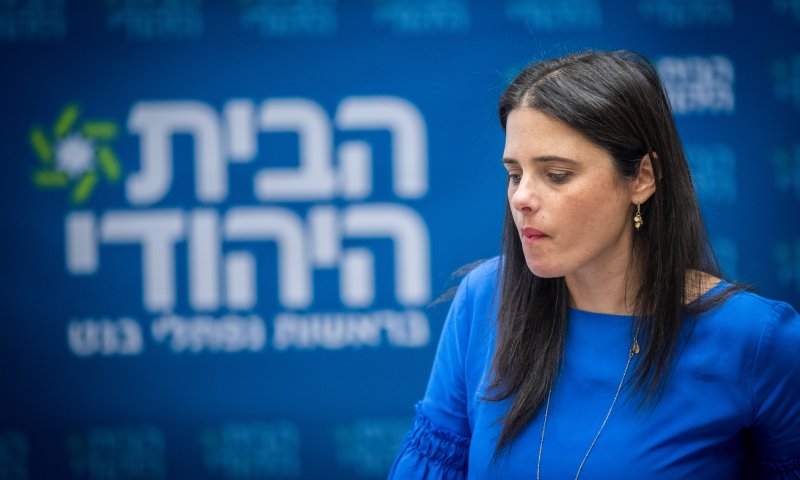 שקד מכינה את השטח להדחת השופטת פוזננסקי