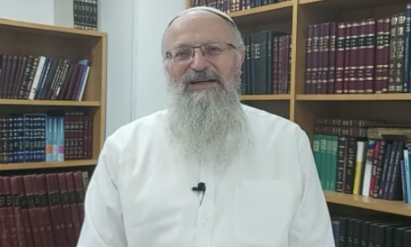 הרב שמואל אליהו: מצווה לתמוך באנשי הגבעות