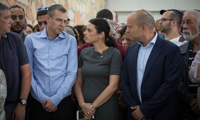 התנגדויות בקואליציה:רה"מ דחה חוק של לוין ושקד