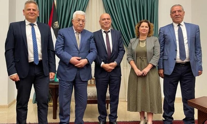 שרי מרצ נפגשו עם אבו מאזן: "נחדש את ההדברות"