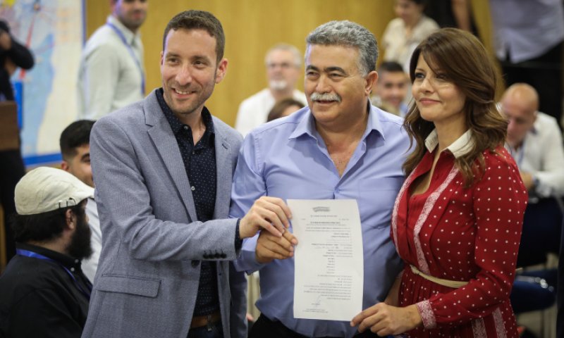 "מקווה שזה לא אופורטוניזם בשביל הנשיאות"