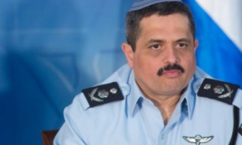 איתן אלשיך: "אבא לא מתרגש מהתקשורת"