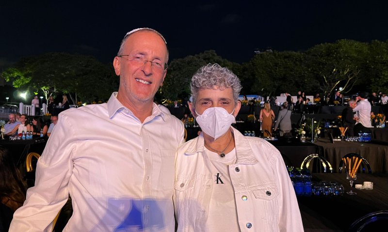 הרב ליאו די פגש את האישה בה הושתלה הריאה של לוסי