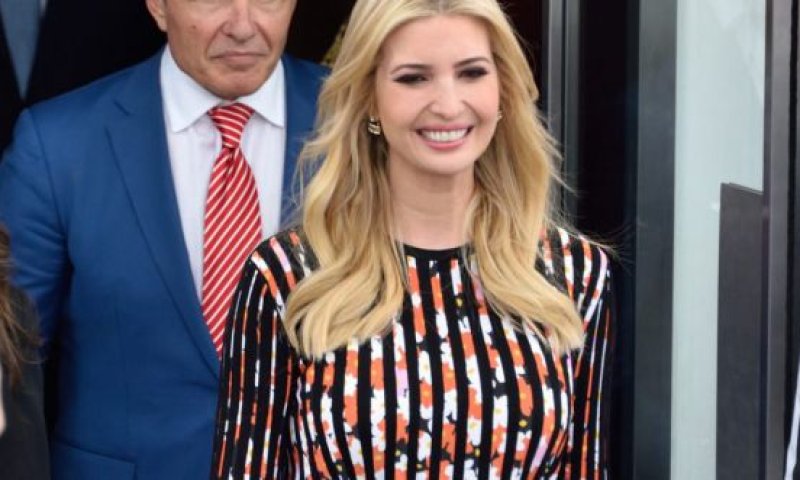 ריגש את הרשת: הנכד של טראמפ רוקד בגן חב"ד