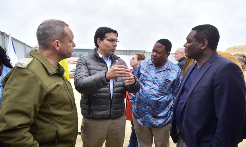 שגרירי או״ם ביקרו בגזרה הדרומית ובכיפת ברזל