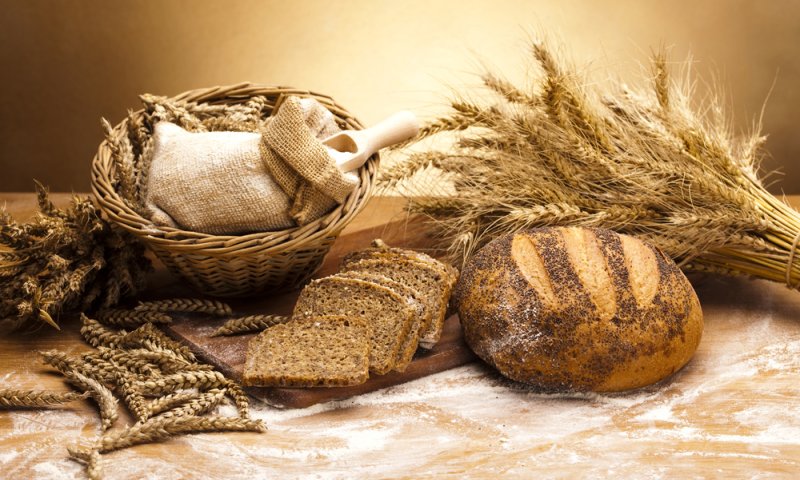 שחור זה הבריא החדש: למה לבחור בקמח מלא