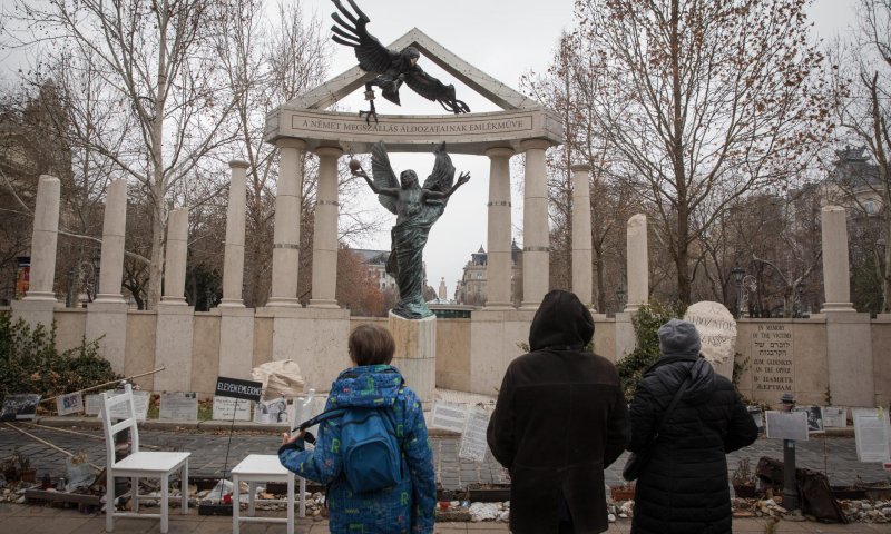 היום בהיסטוריה: האיש שהציל עשרות אלפי יהודים