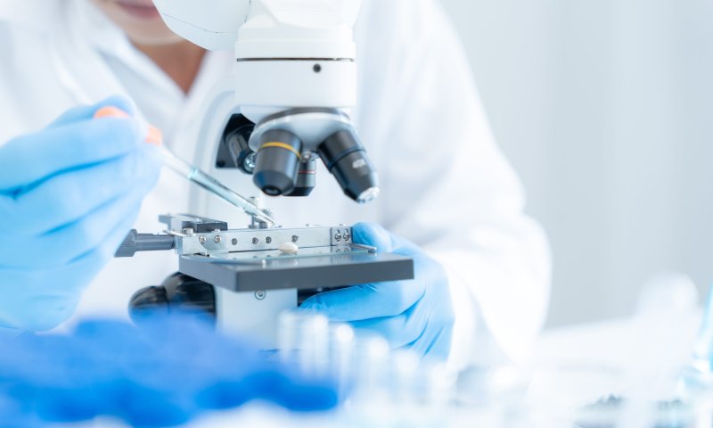 כתב אישום: רופאים הביאו לארץ ביציות מופרות עם מחלות גנטיות