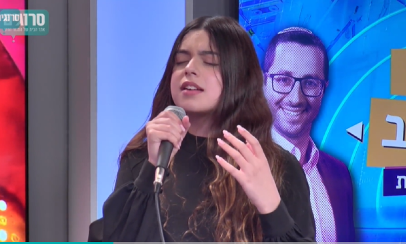 צפו: אלנתן ומיקה בביצוע מפתיע באולפן סרוגים