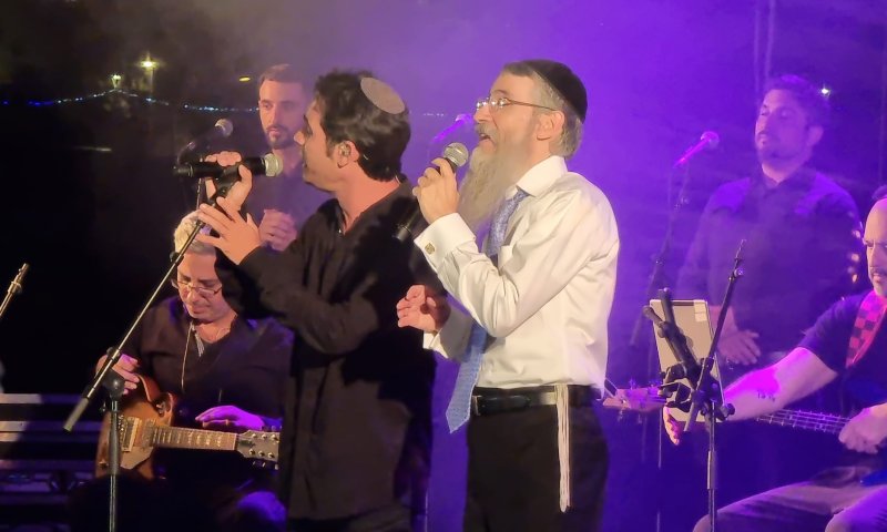 עם כיפה סרוגה: אביב גפן ביקש סליחה מהמתנחלים