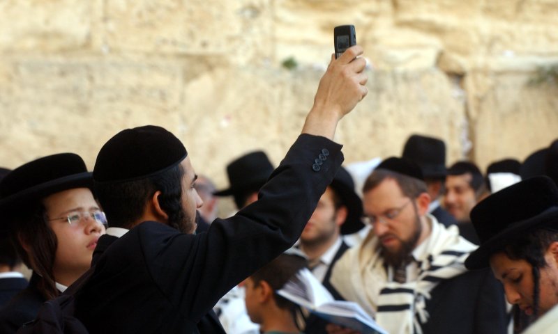 לראשונה: הלכה יומית ישירות לסלולרי