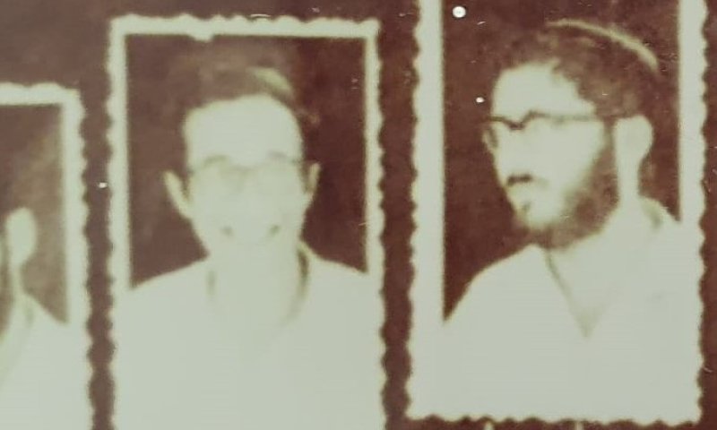 חידה מגזרית: מי הרב הצעיר שמופיע בתמונה?