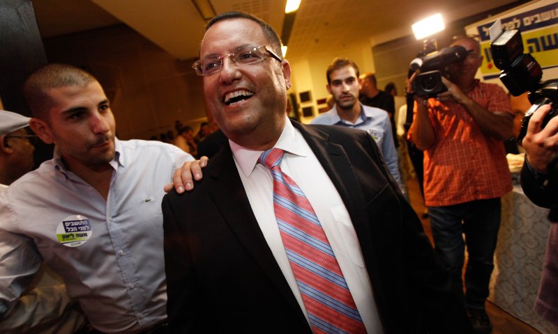 סקר: משה ליאון מנצח, אלקין רק שלישי