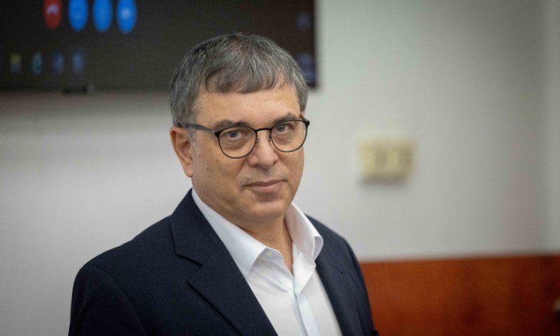 דרמה בעדותו של פלבר: "זה סותר את הודעתך במשטרה"