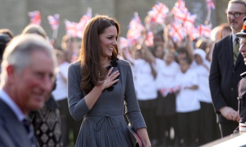 הודעה מלכותית: בקרוב נראה יותר לוקים של קייט מידלטון