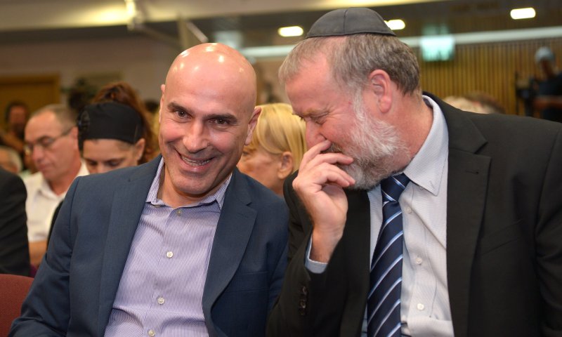 מסתבך: הפרקליטות הגישה כתב אישום נגד אפי נווה