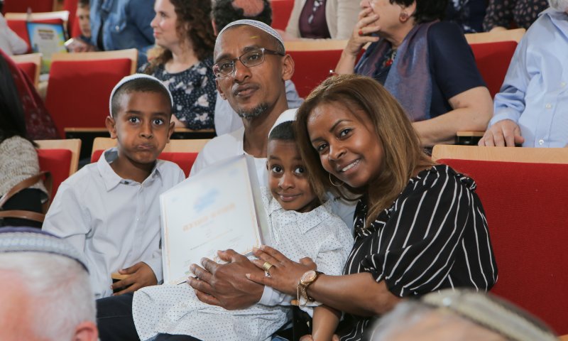 45 תלמידים זכו בפרסים על כתיבה יוצרת בחמ"ד