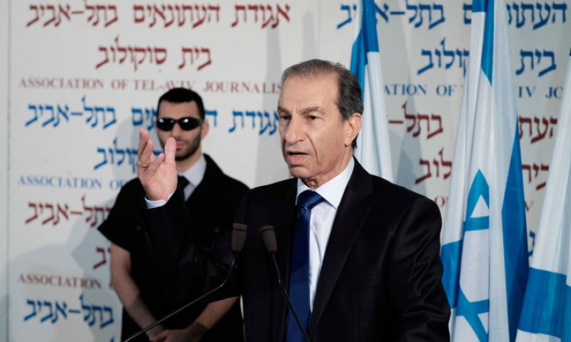 יוצר פולישוק: אתה כותב סדרה מופרכת שמתממשת