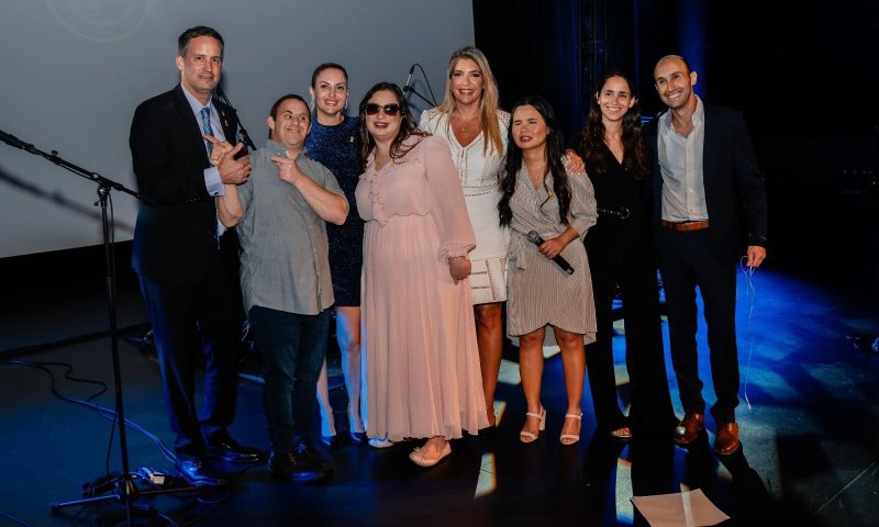 על רקע הפגנות: להקת שלווה הופיעה בפורטוגל