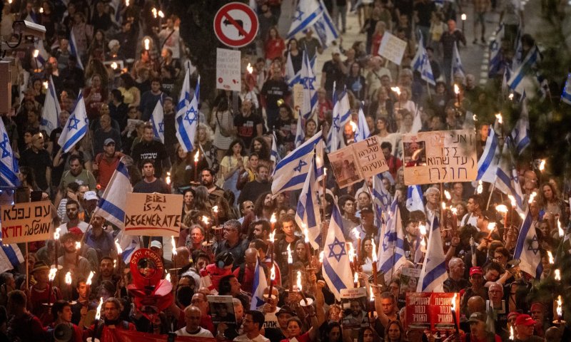 בצל ההסלמה בצפון: משלחת המו"מ הישראלית נחתה בקהיר